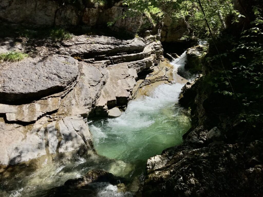 Wasserfälle Bayern - kühl ist es an den schattigen Kuhfluchtfällen