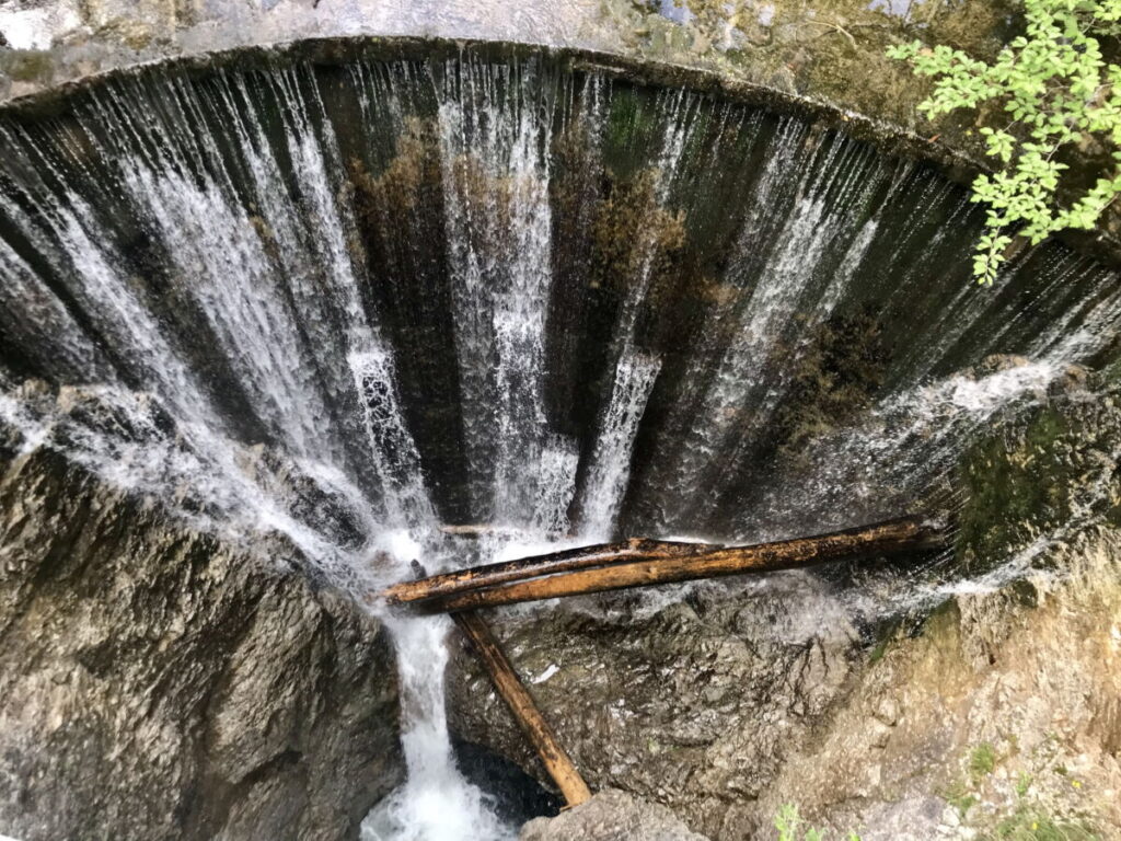 Von Eschenlohe ins Eschenlainetal zu Wasserfällen, Gumpen und Schluchten
